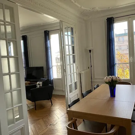 Bel Haussmannien
